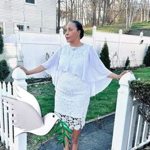 Meet your Posher, Mona